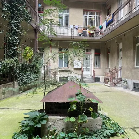 Palace District Apartman