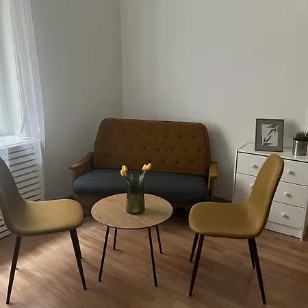 Quiet And Stylish In The Palace District Budapeszt