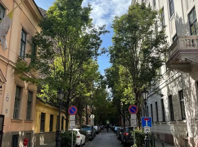 Palace District *